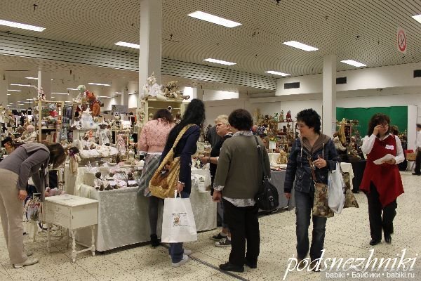 Выставка Teddybar Welt 2012 в Висбадене: "немножечко кукол среди медвежьего изобилия" или "все мы родом из детства" (фото 6)