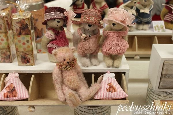 Выставка Teddybar Welt 2012 в Висбадене: "немножечко кукол среди медвежьего изобилия" или "все мы родом из детства" (фото 9)