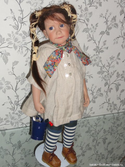 Что в ведре у Анны-Йоханны? Коллекционная кукла Zwergnase 1998 г