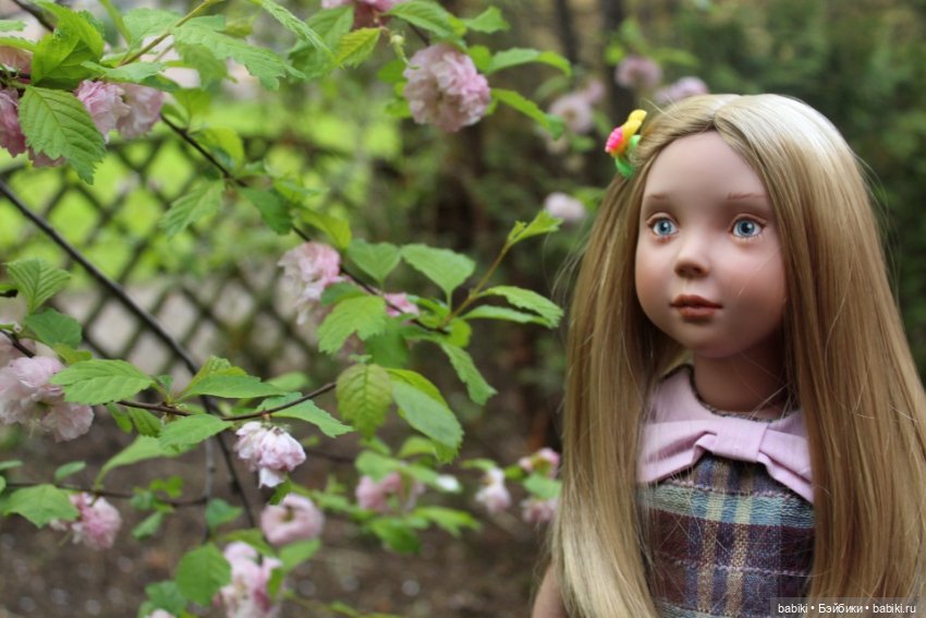 Верена в саду. Весеннее настроение