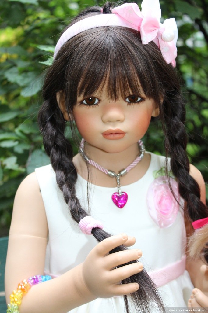 Близняшки Анна Лу, блондиночка и брюнеточка. ОПРОСНИК