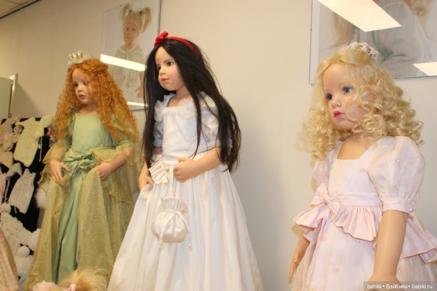 Показ кукол из последней коллекции Hildegard Gunzel. Опросник