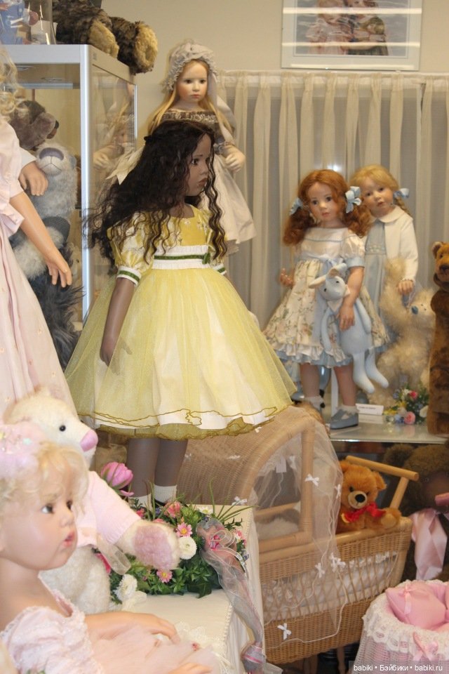 Показ кукол из последней коллекции Hildegard Gunzel. Опросник