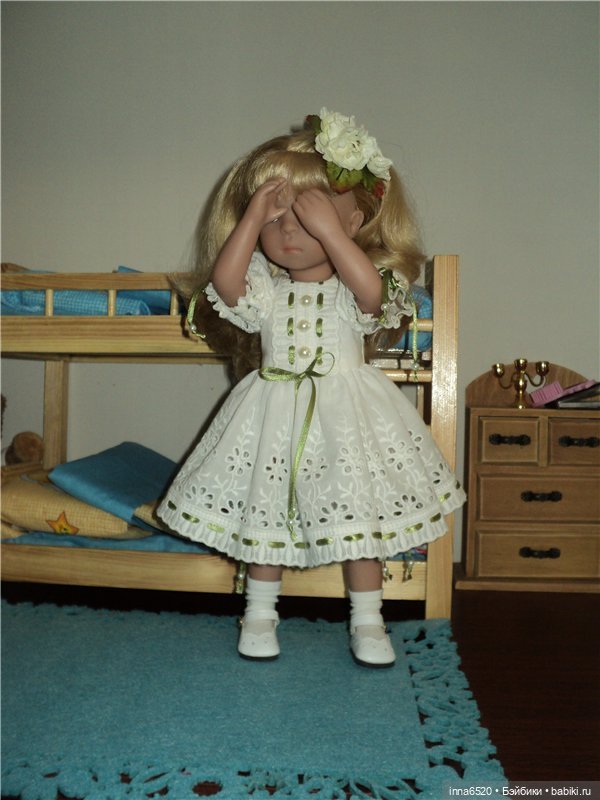 "С четверга на пятницу!" или "Новый наряд куколки Минушечки."