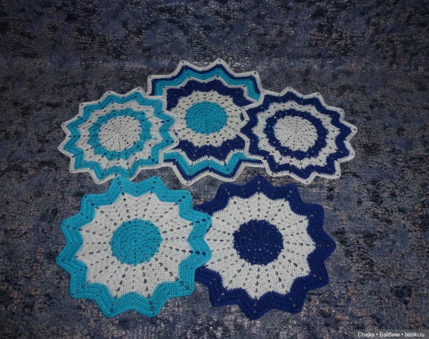 "К Новому Году" - набор из 5 вязаных салфеток (фото 10)