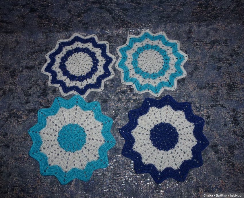 "К Новому Году" - набор из 5 вязаных салфеток (фото 4)