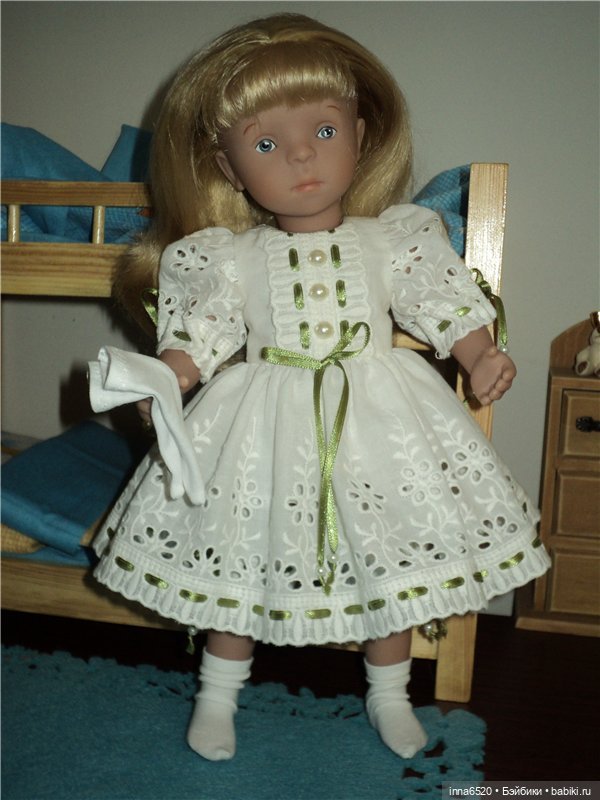 "С четверга на пятницу!" или "Новый наряд куколки Минушечки."