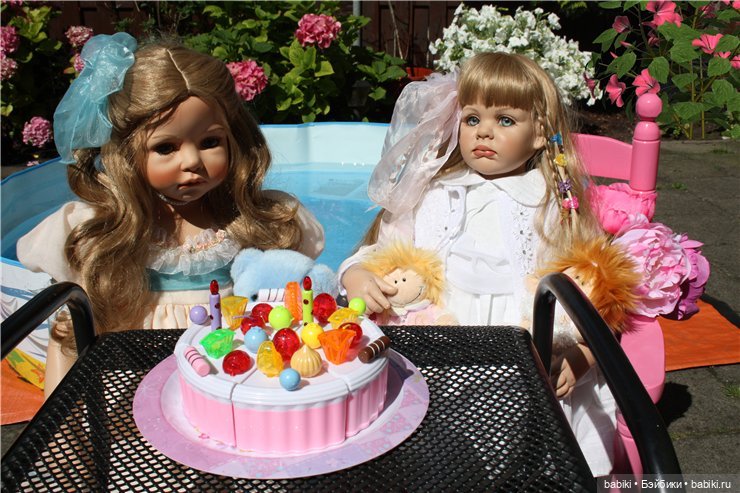 Как отдыхали две подружки жарким летним днем (фото 3)