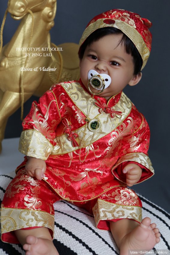 Солейл, скульптор Пинг Лау