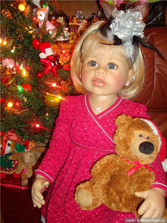 Куколки под елочкой. Из серии мои коллекционные куклы (фото 2)