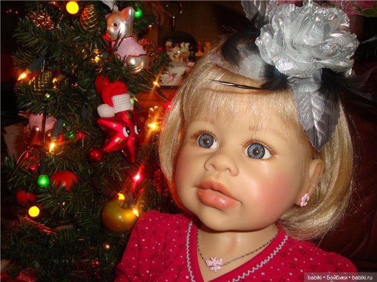 Куколки под елочкой. Из серии мои коллекционные куклы