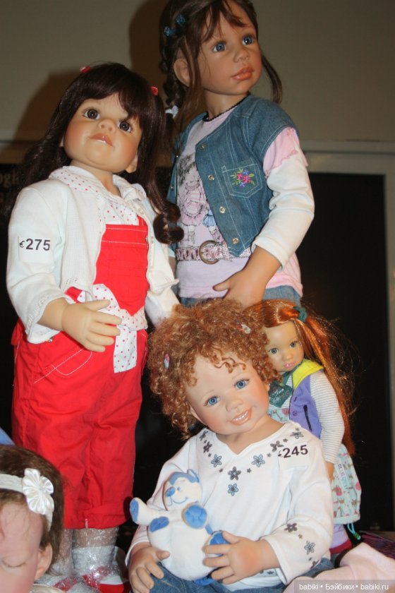 Любителям реборнов. Из серии: Международная выставка кукол в s'-Hertogenbosch (Den Bosch) в Голландии - 2013. Часть пятая