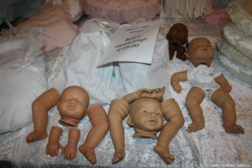 Любителям реборнов. Из серии: Международная выставка кукол в s'-Hertogenbosch (Den Bosch) в Голландии - 2013. Часть пятая