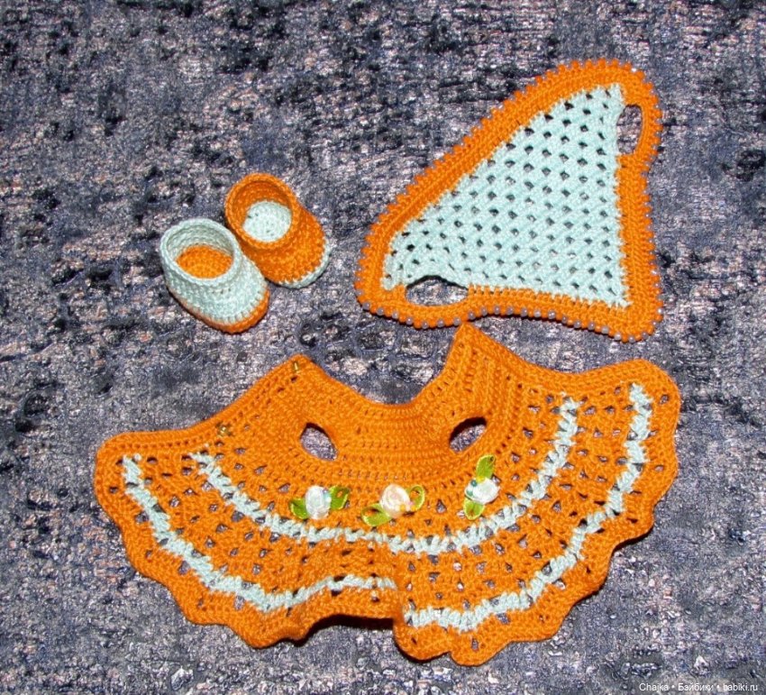 Вязаный наряд "Suzette and Brad" на кукол косолапок и кисс ми - 17 см и 18 см (фото 9)