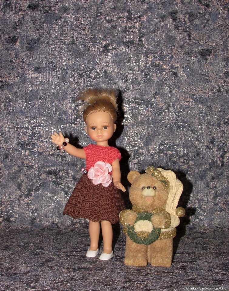 Авторское вязаное платье на кукол Паола Рейна мини - 21 см (Paola Reina mini - 21 cm) (фото 2)