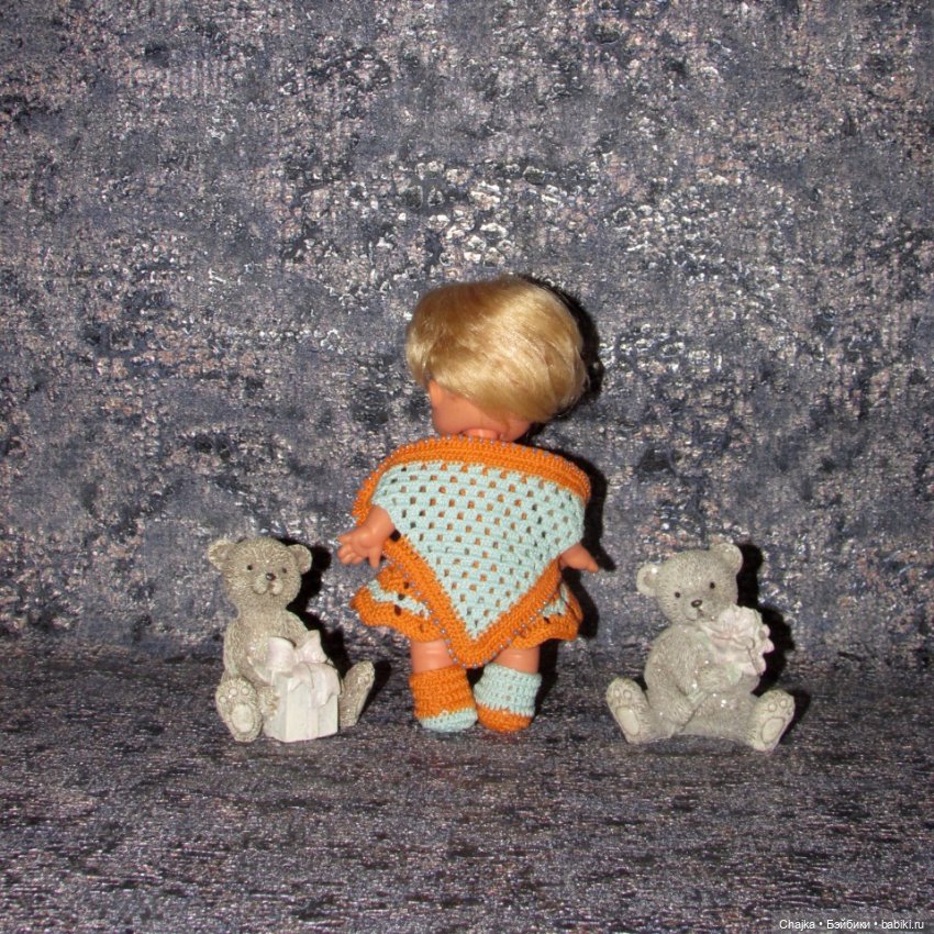 Вязаный наряд "Suzette and Brad" на кукол косолапок и кисс ми - 17 см и 18 см (фото 6)