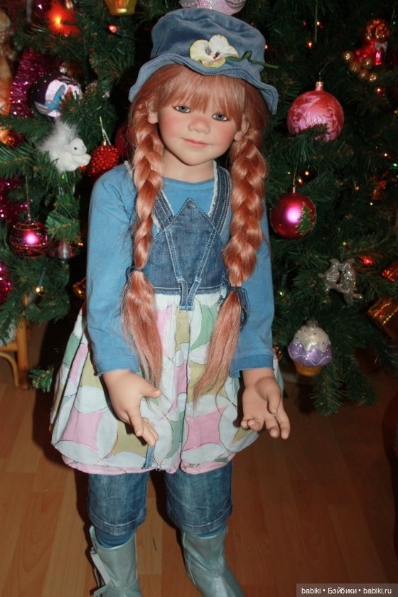 Ида под елочкой. Коллекционная кукла от Annette Himstedt (фото 5)