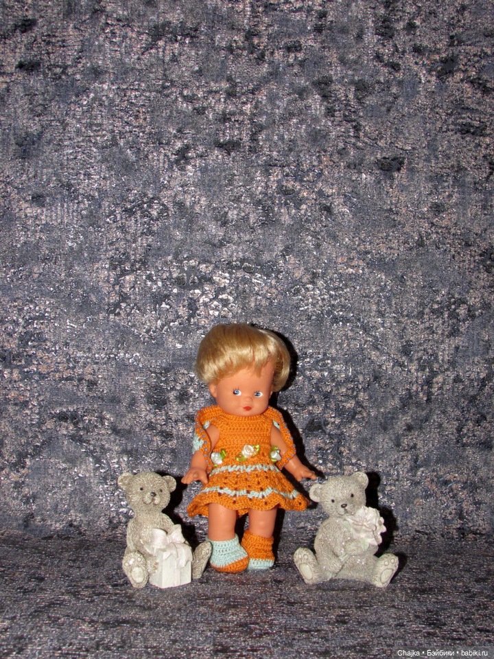 Вязаный наряд "Suzette and Brad" на кукол косолапок и кисс ми - 17 см и 18 см (фото 4)