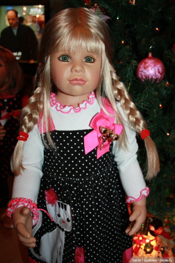 С наступающим Новым 2014 годом поздравления от моих кукол из коллекции Masterpiece