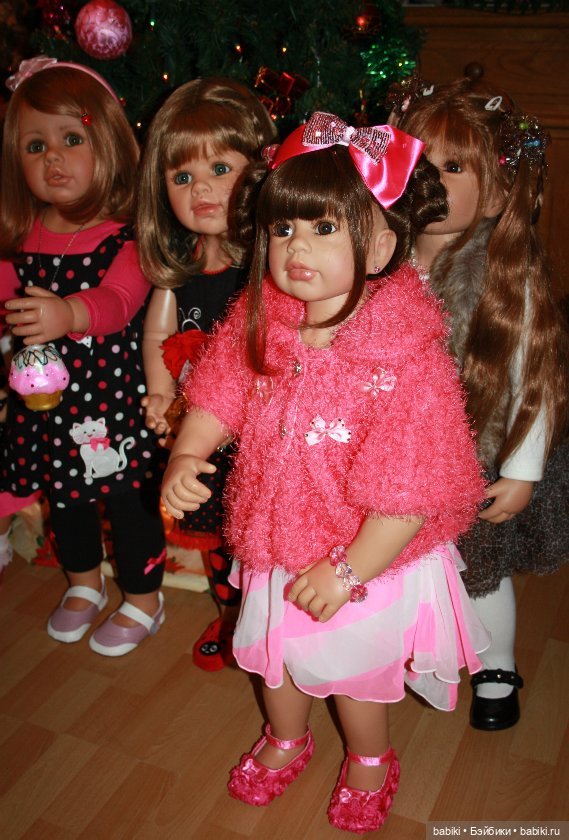 С наступающим Новым 2014 годом поздравления от моих кукол из коллекции Masterpiece