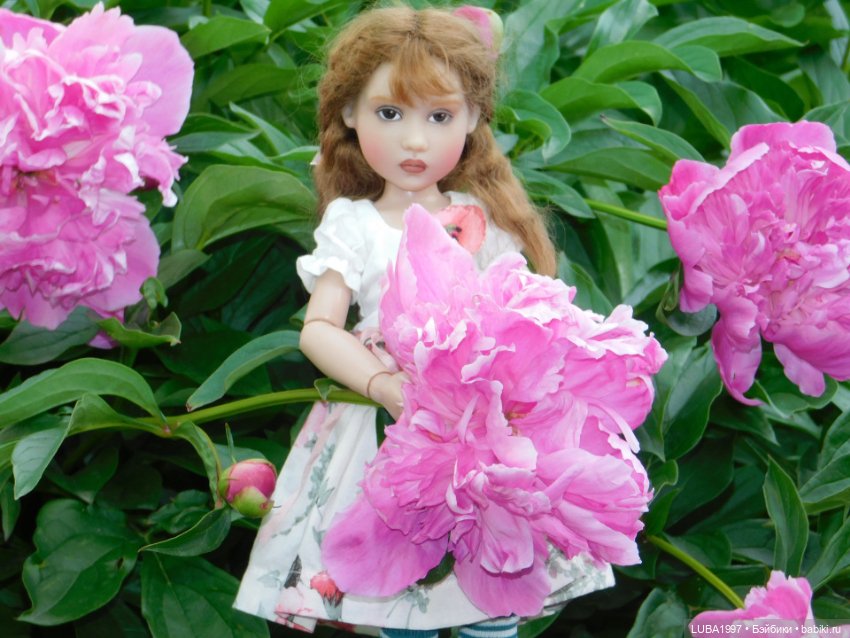 Оливия автор Хелен Киш..... сколько нас