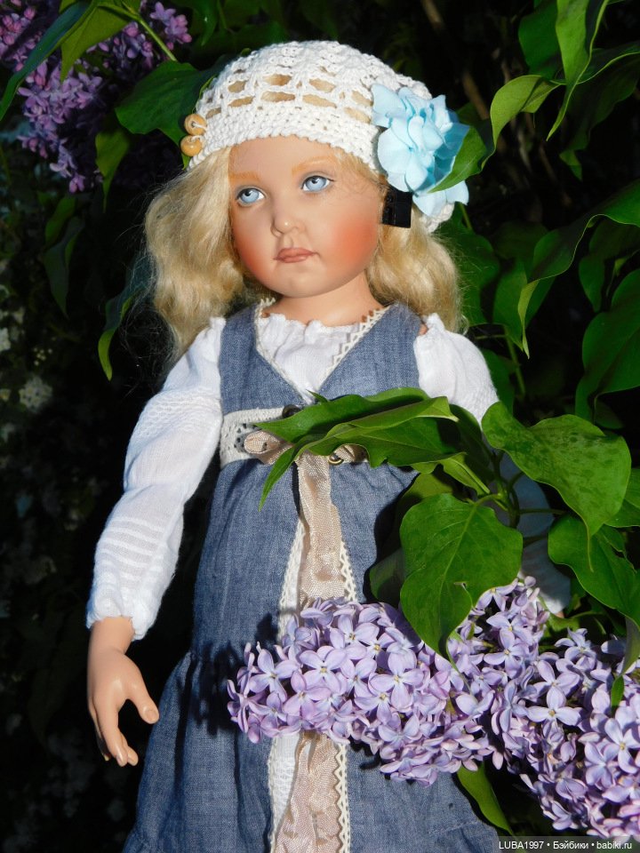 А мы вышли погулять и наряды показать