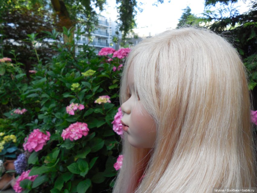 Восхитительная блондинка Sini от Annette Himstedt