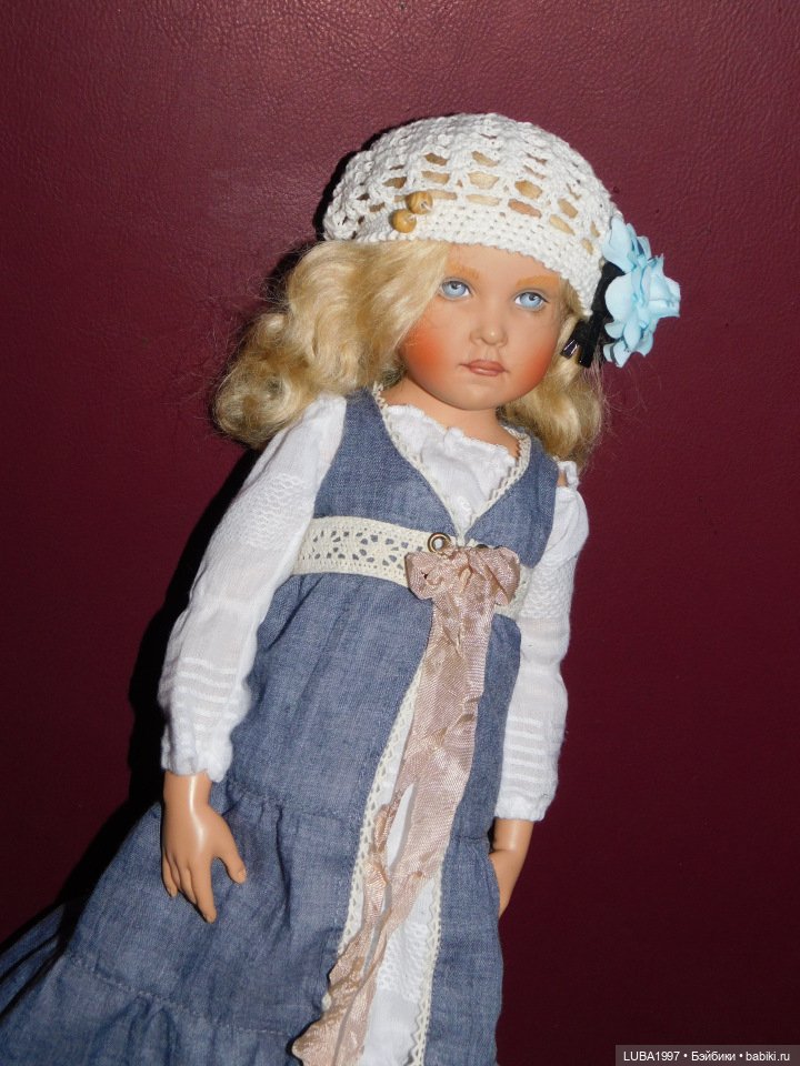 А мы вышли погулять и наряды показать