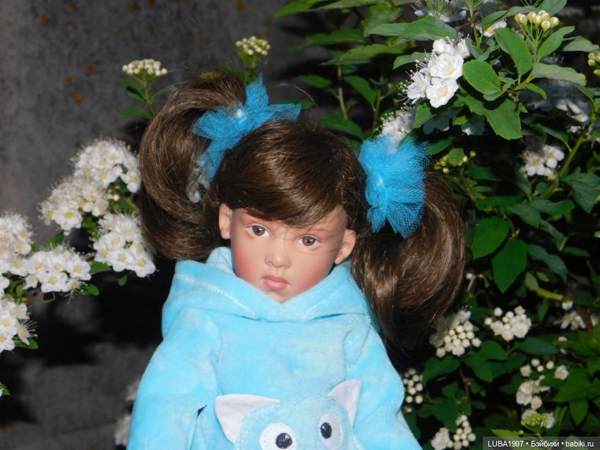 А мы вышли погулять и наряды показать