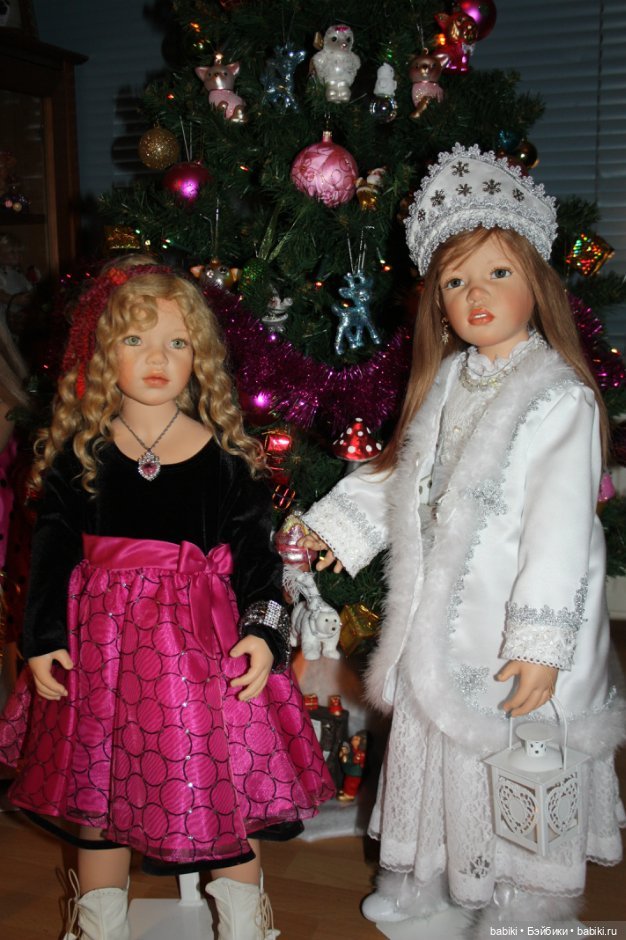 Снегурочка и Паула под елочкой! Куклы Софьи и Генри Заверужински (фото 6)