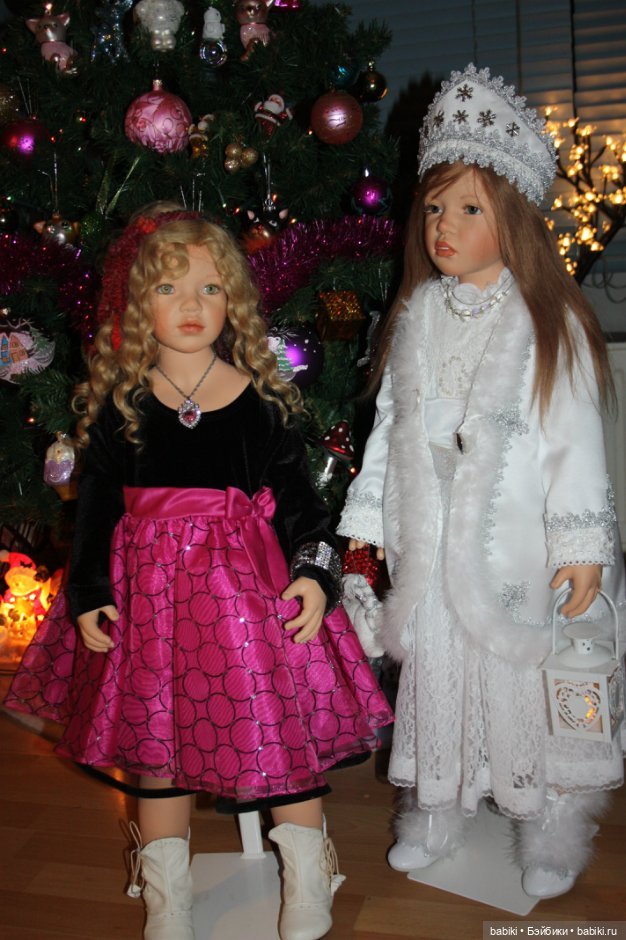 Снегурочка и Паула под елочкой! Куклы Софьи и Генри Заверужински (фото 5)