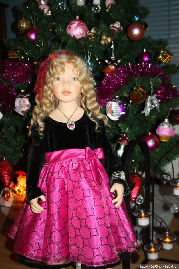 Снегурочка и Паула под елочкой! Куклы Софьи и Генри Заверужински