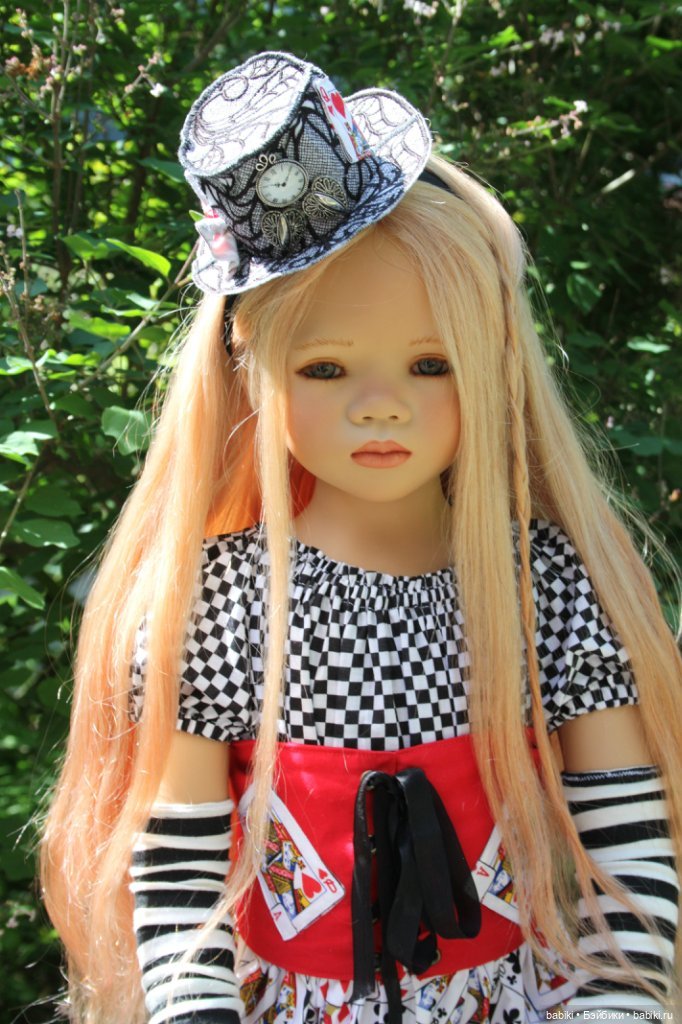 По мотивам Алисы в Стране Чудес. Лилит Annette Himstedt в образе Алисы (фото 2)