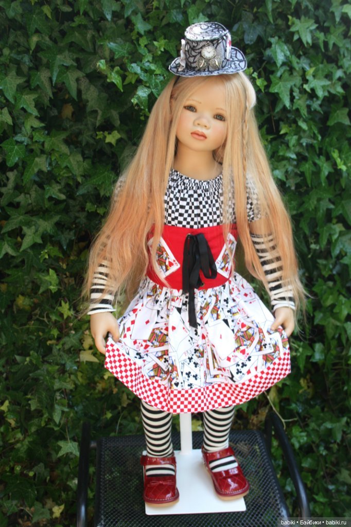 По мотивам Алисы в Стране Чудес. Лилит Annette Himstedt в образе Алисы (фото 4)