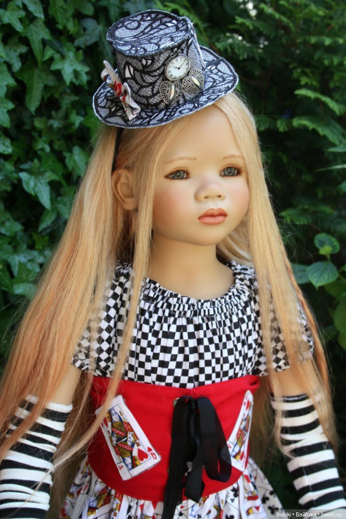 По мотивам Алисы в Стране Чудес. Лилит Annette Himstedt в образе Алисы (фото 5)