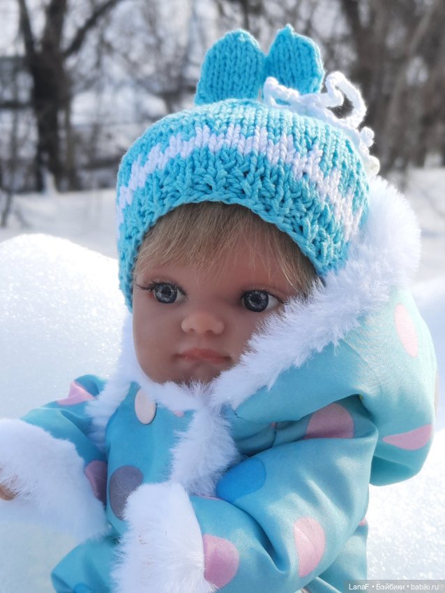 С праздником Весны! С 8 марта, красотки!!!(поздравляет еще Эля-пепита от Антонио Хуан)