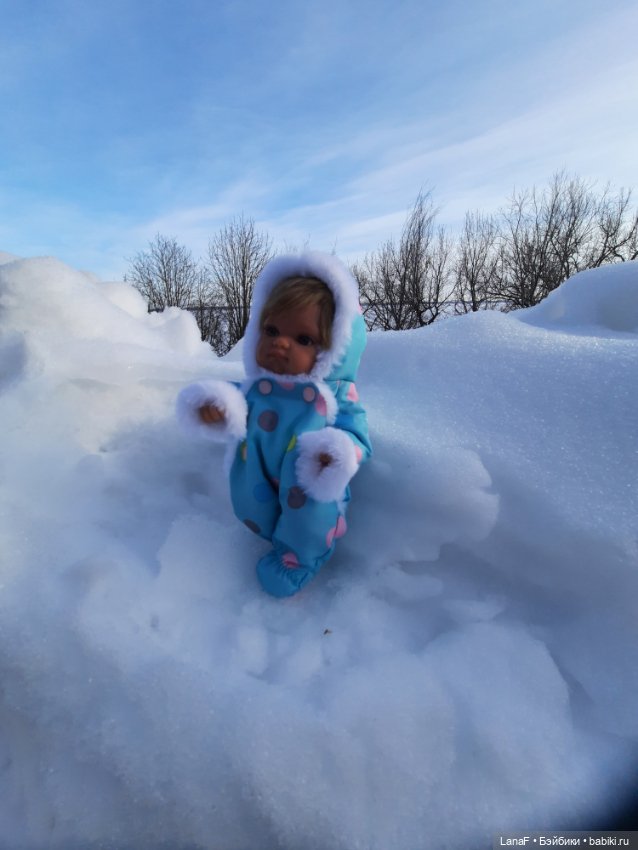 С праздником Весны! С 8 марта, красотки!!!(поздравляет еще Эля-пепита от Антонио Хуан)