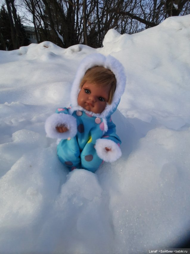 С праздником Весны! С 8 марта, красотки!!!(поздравляет еще Эля-пепита от Антонио Хуан)