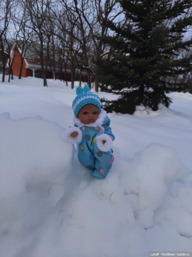 С праздником Весны! С 8 марта, красотки!!!(поздравляет еще Эля-пепита от Антонио Хуан)