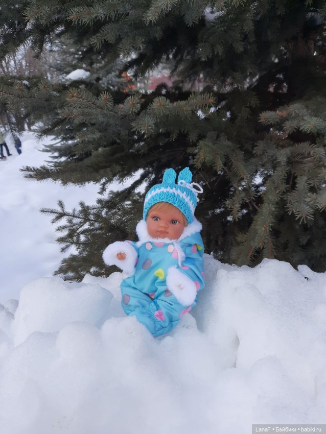 С праздником Весны! С 8 марта, красотки!!!(поздравляет еще Эля-пепита от Антонио Хуан)