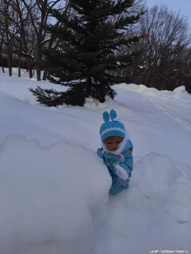 С праздником Весны! С 8 марта, красотки!!!(поздравляет еще Эля-пепита от Антонио Хуан)