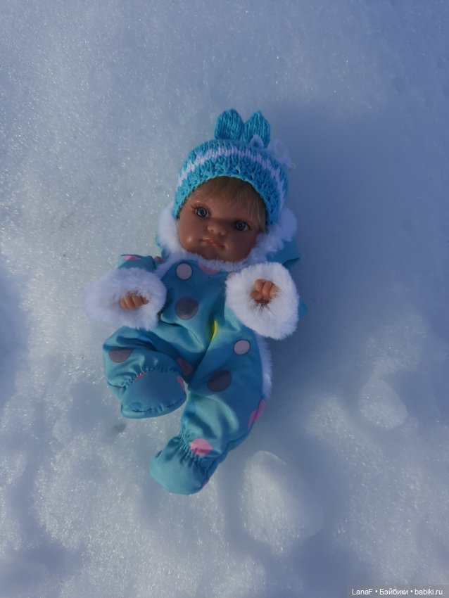 С праздником Весны! С 8 марта, красотки!!!(поздравляет еще Эля-пепита от Антонио Хуан)