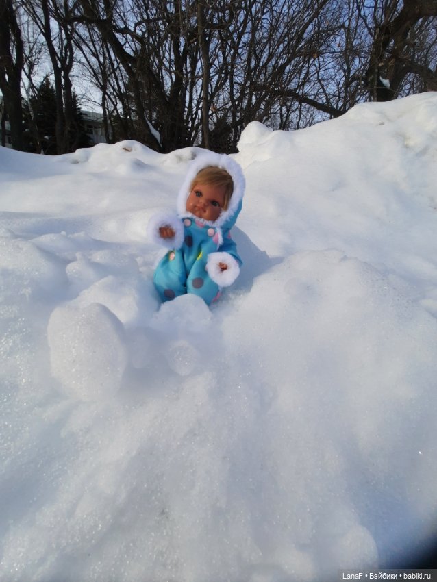 С праздником Весны! С 8 марта, красотки!!!(поздравляет еще Эля-пепита от Антонио Хуан)