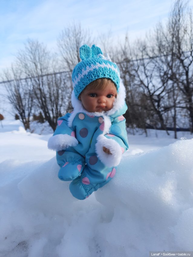 С праздником Весны! С 8 марта, красотки!!!(поздравляет еще Эля-пепита от Антонио Хуан)