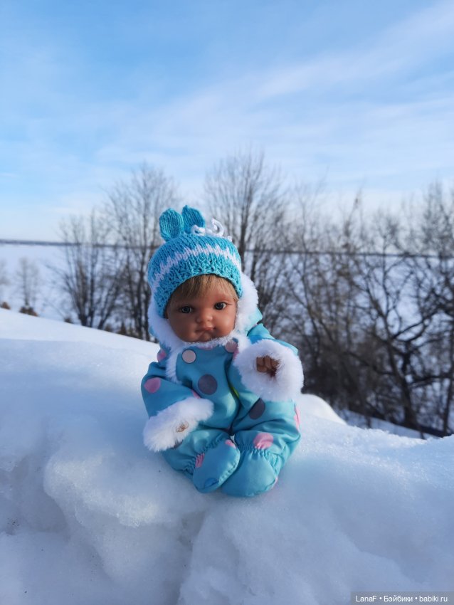 С праздником Весны! С 8 марта, красотки!!!(поздравляет еще Эля-пепита от Антонио Хуан)