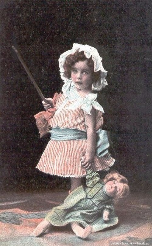 Старый фотоальбом. Девочки и куклы - продолжение
