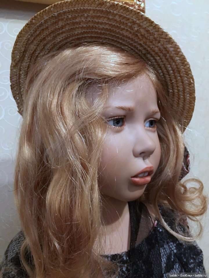 О чем задумалась Mafalda. Коллекционная кукла компании Zwergnase (фото 8)