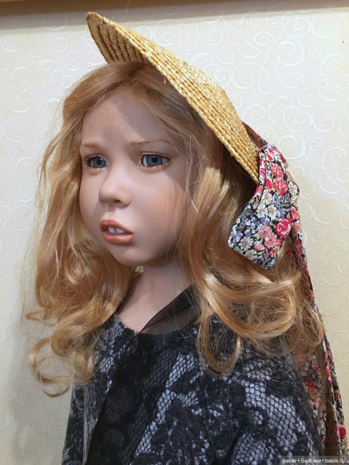 О чем задумалась Mafalda. Коллекционная кукла компании Zwergnase (фото 5)