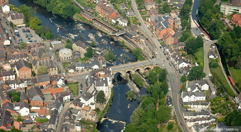 Легендарный Фестиваль Фей в Лланголлен, Англия