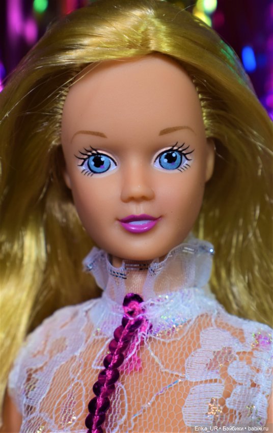 Перепись КуклоНаселения. 2 smiling fashion girls dolls 1/6 (фото 3)